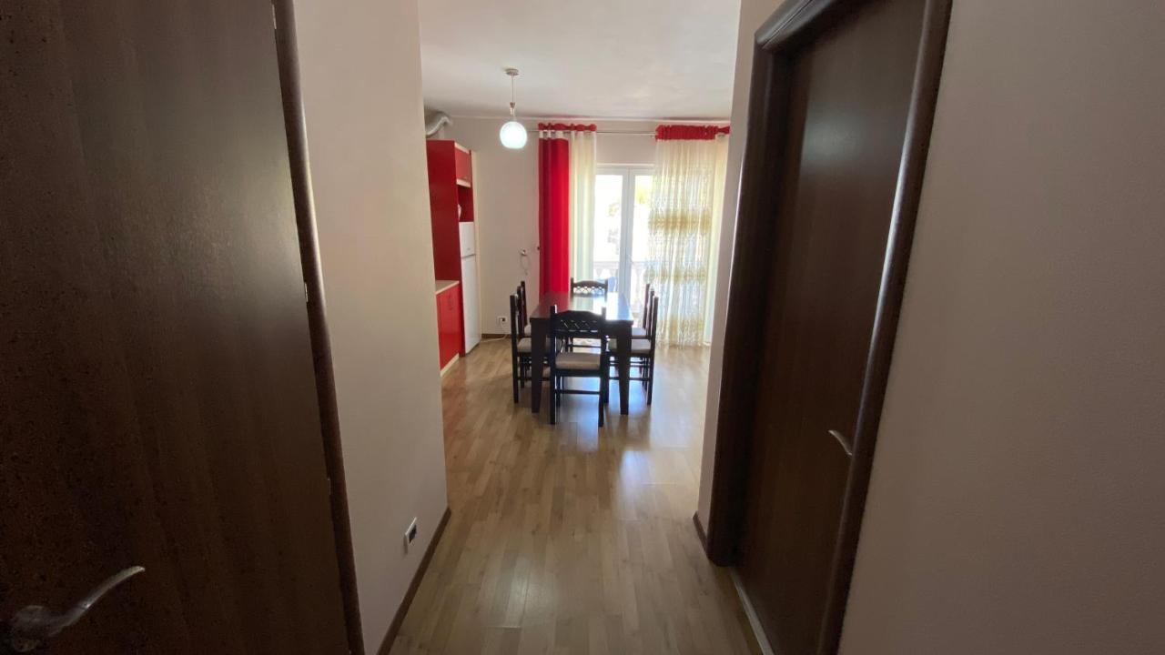 Ami Apartments Sarandë エクステリア 写真