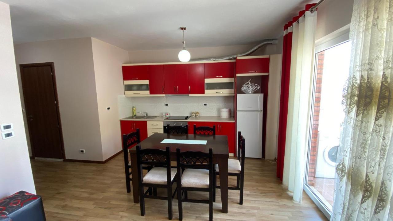 Ami Apartments Sarandë エクステリア 写真